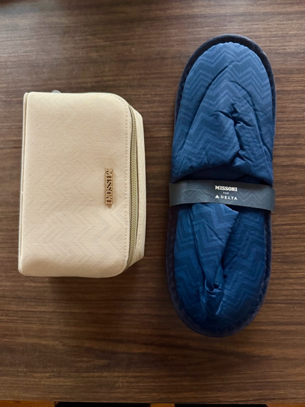 Missoni Navy Quilted Travel Slippers with Beige Zip Pouch - Amenity Kit